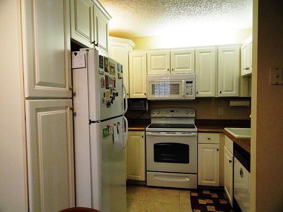 4th image of 5414 Venetia Ct APT A