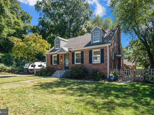 9109 48th Pl, College Park, MD 20740