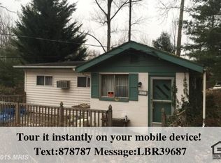 220 Lexington Ave, Falling Waters, WV 25419