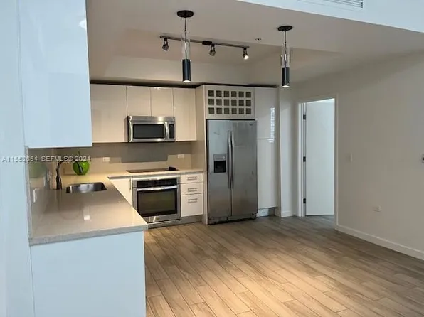 999 SW 1st Ave, Miami, FL