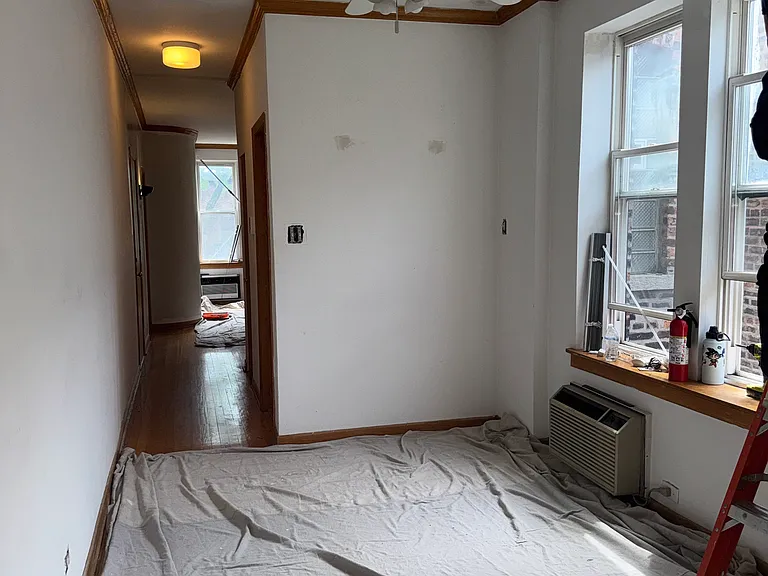 642-1 W Buckingham Pl #2W — Photo 8