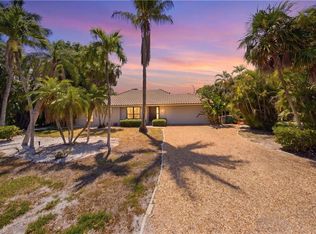 1323 Par View DR, SANIBEL, FL 33957