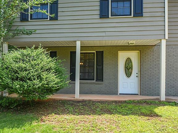 3rd image of 3341 Griffin Ter SE