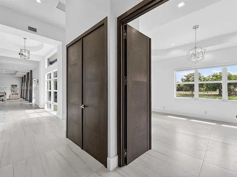 2400 SW 112th Ave — Photo 30
