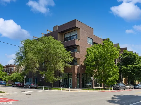 2822 W Chicago Ave #2E, Chicago, IL 60622