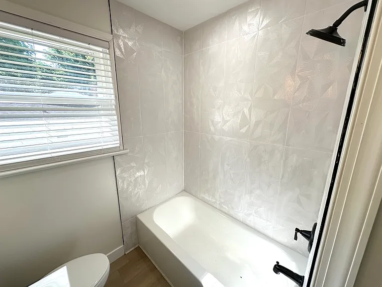 1450 Academy St — Photo 18