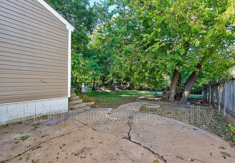9809 N McKinley Ave — Photo 31