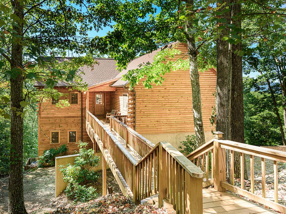 176 Skyview Dr Saluda NC Zillow