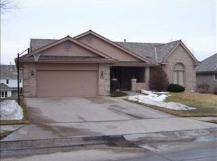 16258 Rolling Ridge Rd, Omaha, NE 68135