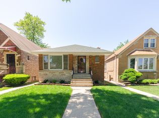 10528 S Prairie Ave, Chicago, IL