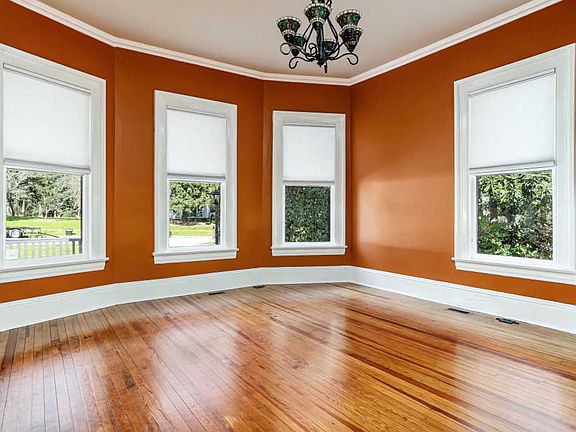 5th image of 214 Hillside Ave