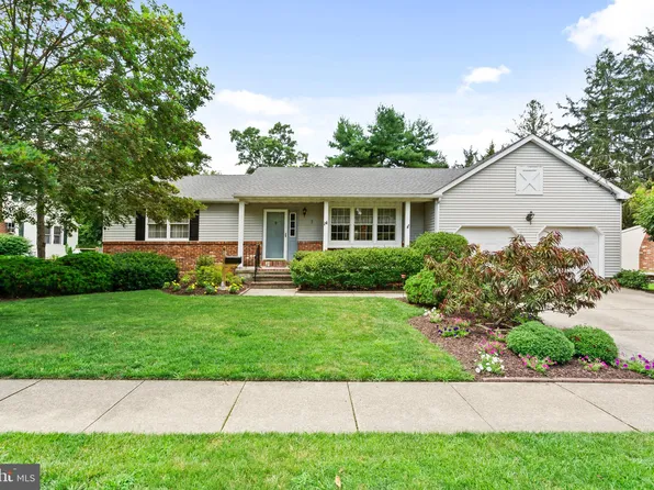 14 Euclid Ave, Pitman, NJ 08071