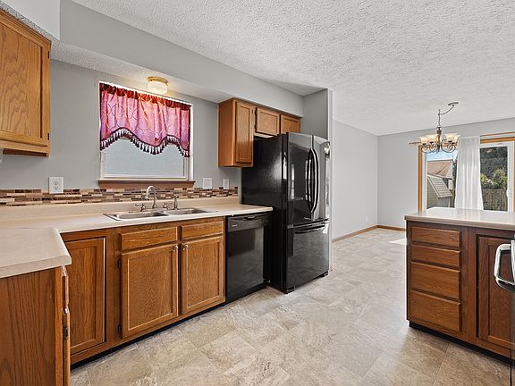 2nd image of 5019 Goldersgreen Dr