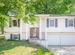 412 Balboa Ave, Cedar Falls, IA 50613