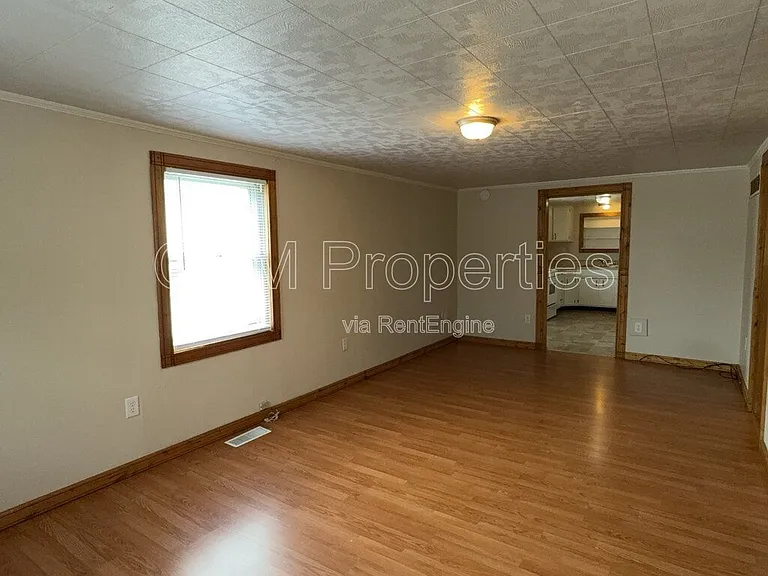 2324 N Buckeye St — Photo 2