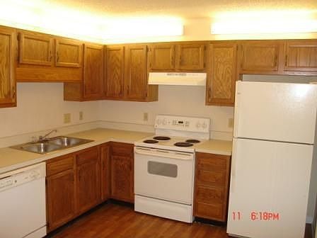 5th image of 11570 Arbor Lake Cir S