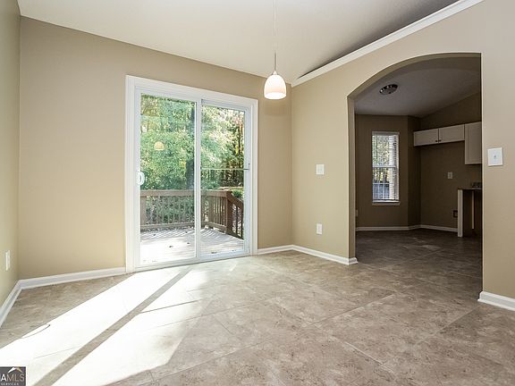 4th image of 6325 Holborne Ln