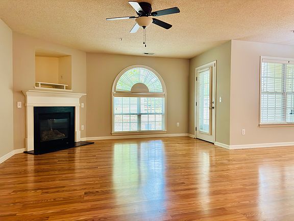 2nd image of 3483 Forestdale Dr APT 1C