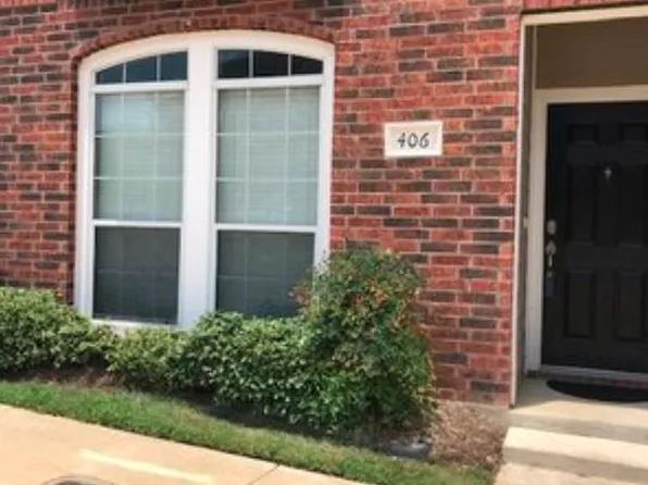 305 Holleman Dr #406, College Station, TX 77840
