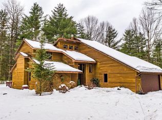 71 Edie Rd, Saratoga Springs, NY 12866