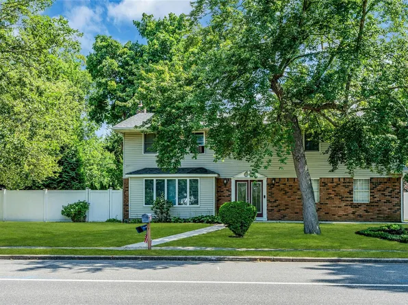 1296 Townline Road, Hauppauge, NY 11788