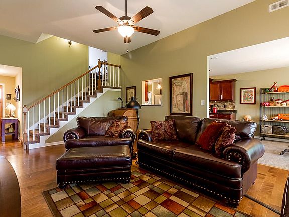 3rd image of 2216 Killington Dr