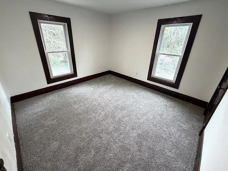 1248 E 22nd St — Photo 15