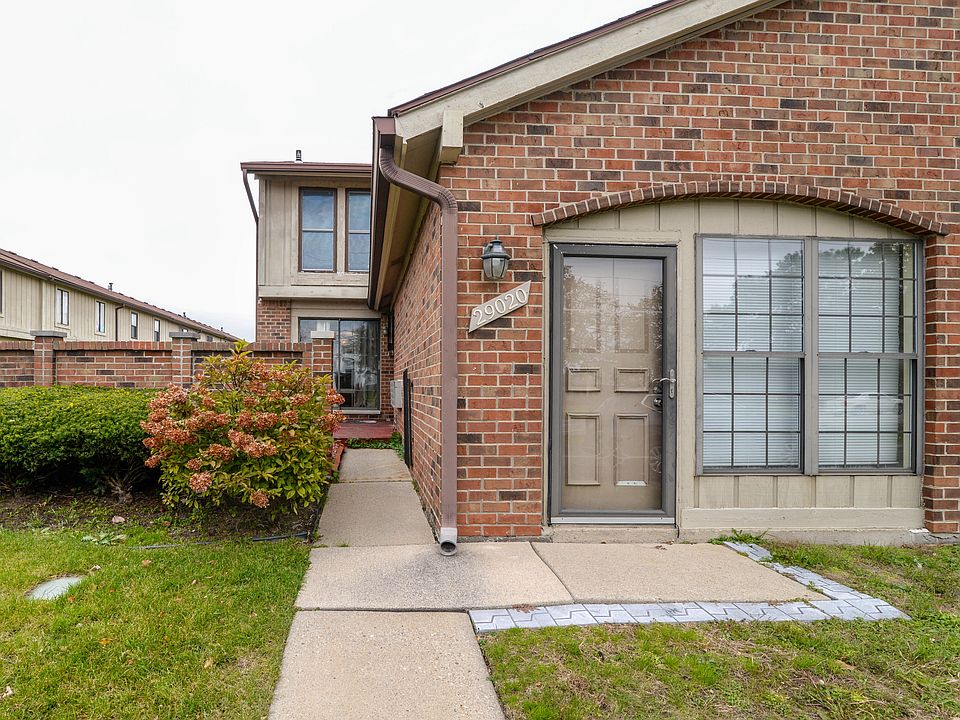 2nd image of 29020 Tiffany Dr E #1