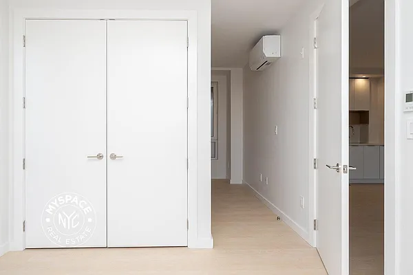 Rented by MySpaceNYC | media 21