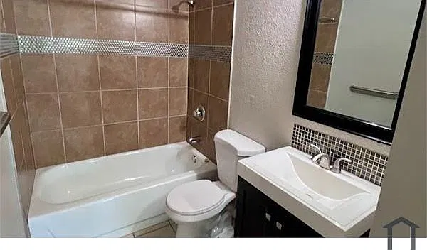 3 bed, 923 sqft, $1,500 — Photo 4