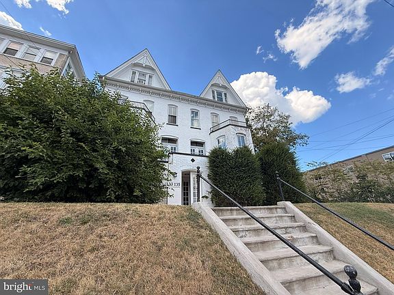 2nd image of 133 Summit Ave