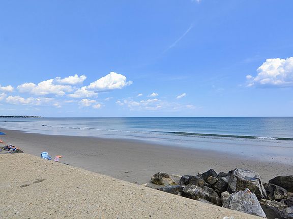 3rd image of 615 Ocean Boulevard #22