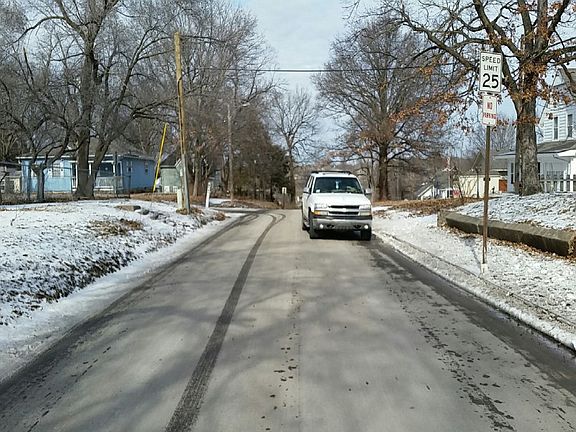 5th image of 403 N Pearl St