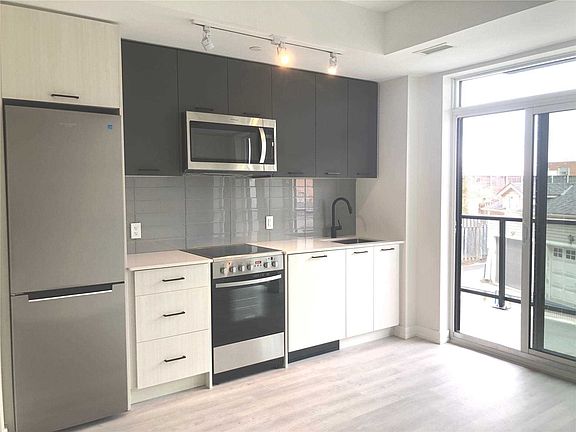 3rd image of 2306 Saint Clair Ave W #211