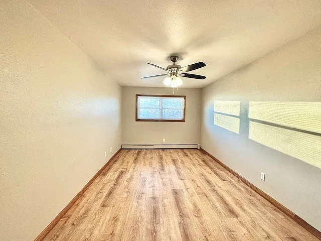 Town's Edge Apartments — Photo 58