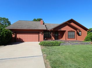 336 Grandview Hills Cir, Reeds Spring, MO 65737