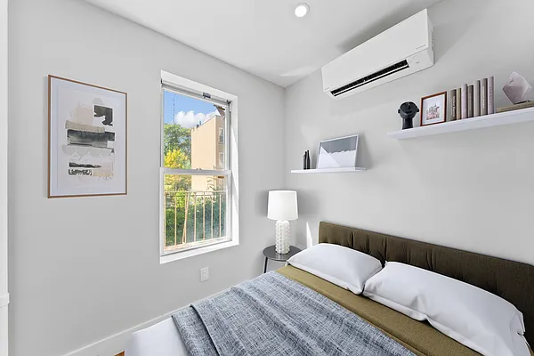 Rented by Vector New York, LLC | media 4