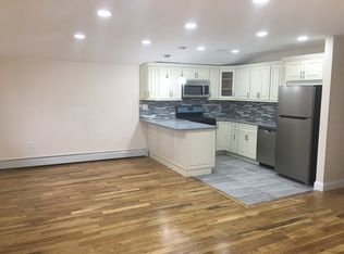 25506 148th Ave, Rosedale, NY 11422