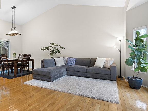 5th image of 21027 12th Avenue W