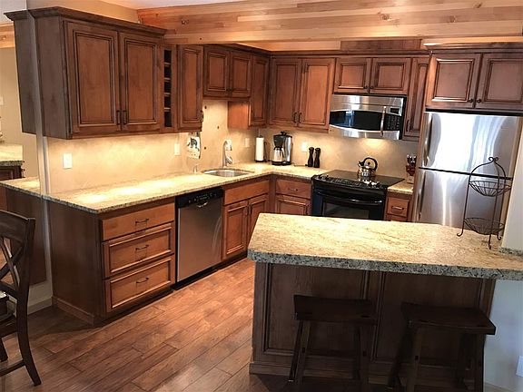 5th image of 415 Squaw Peak Rd #3