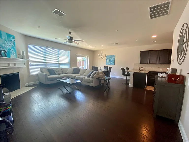 432 Hunt Dr — Photo 16