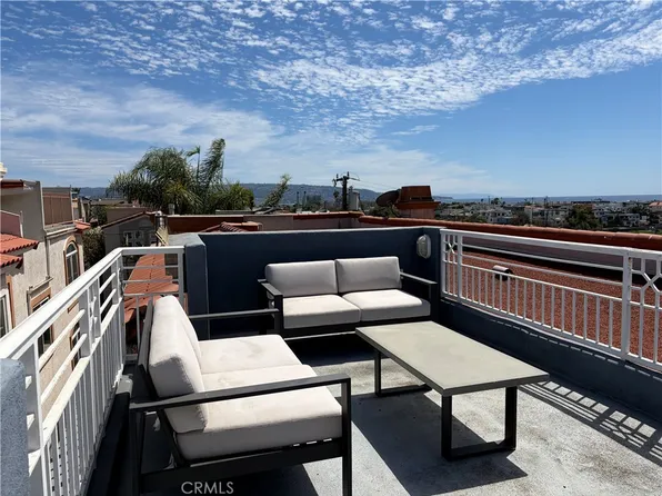703 11th St, Hermosa Beach, CA 90254