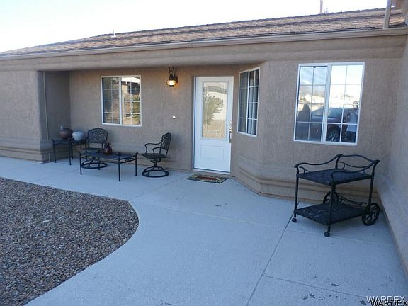 3rd image of 995 Huntington Pl