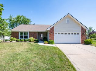409 N Shore Ct, Franklin, IN 46131
