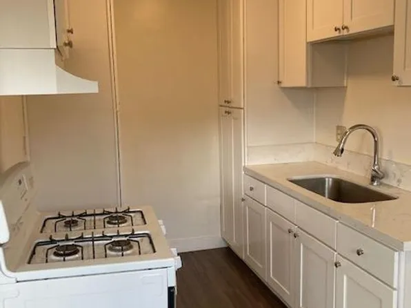 1126, 1126 E 5th St APT 12, Long Beach, CA 90802