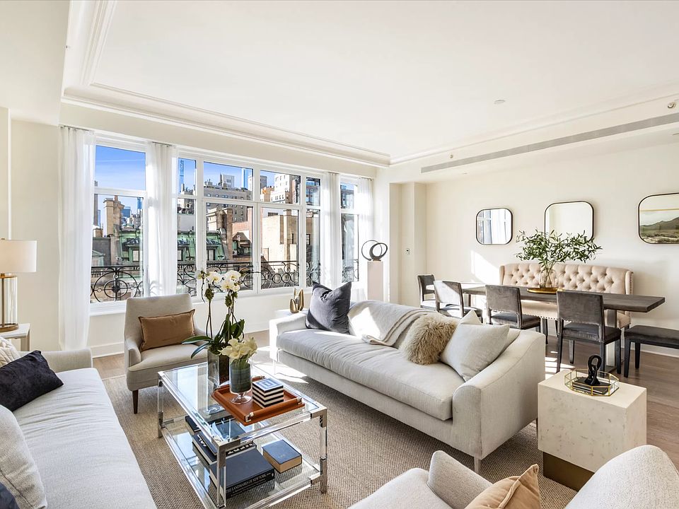 1st image of 27 E 79th St #78