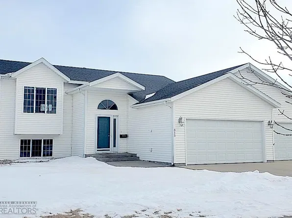 815 11th St W, West Fargo, ND 58078