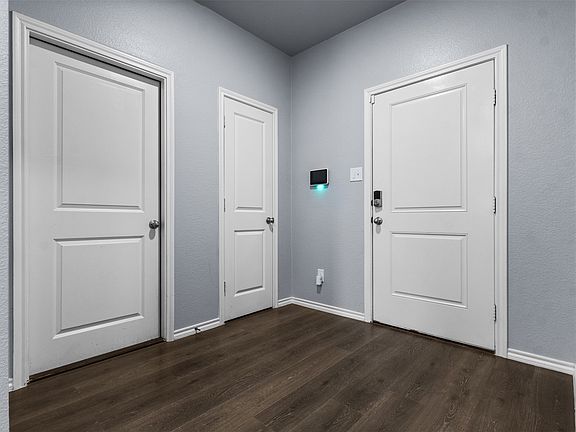 3rd image of 2141 Palestine Oak Dr