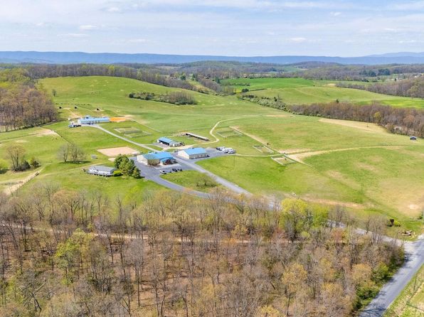 309 Old B&o Rd #O, Steeles Tavern, VA 24476