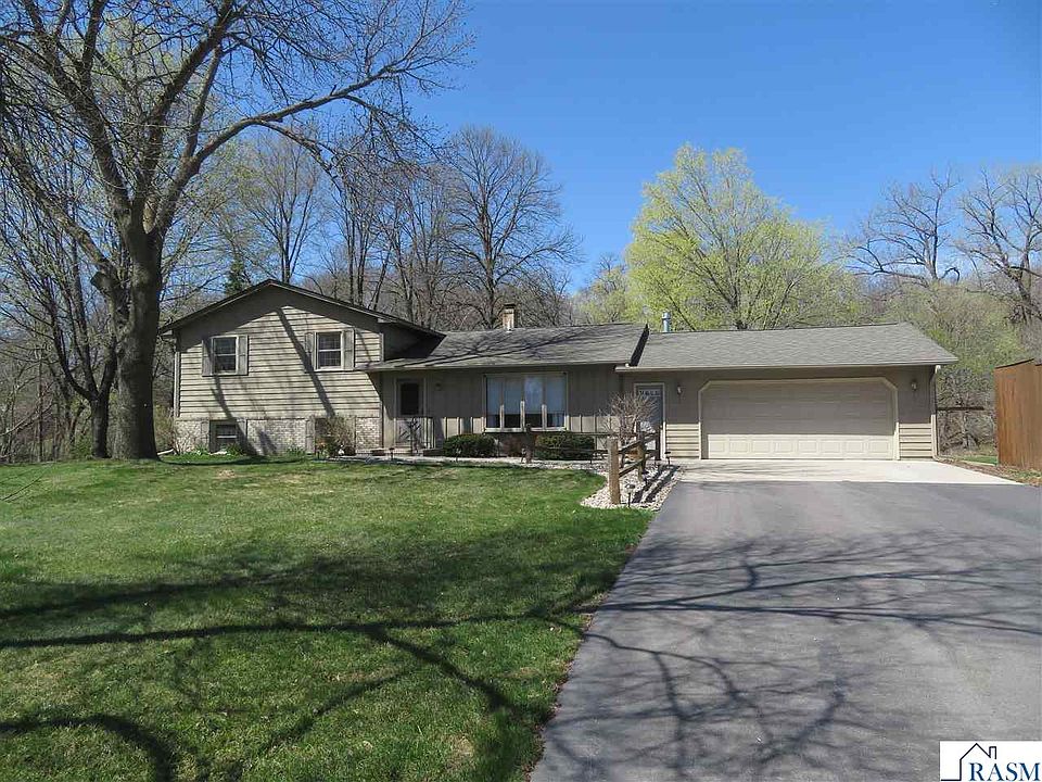 1st image of 30 Valley Ridge Ct